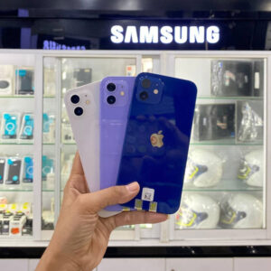 Used iPhone 12 (98%-99%)