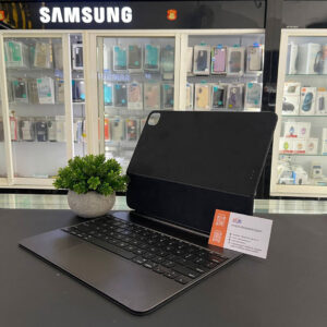 Used Magic Keyboard for iPad Pro 12.9 99%